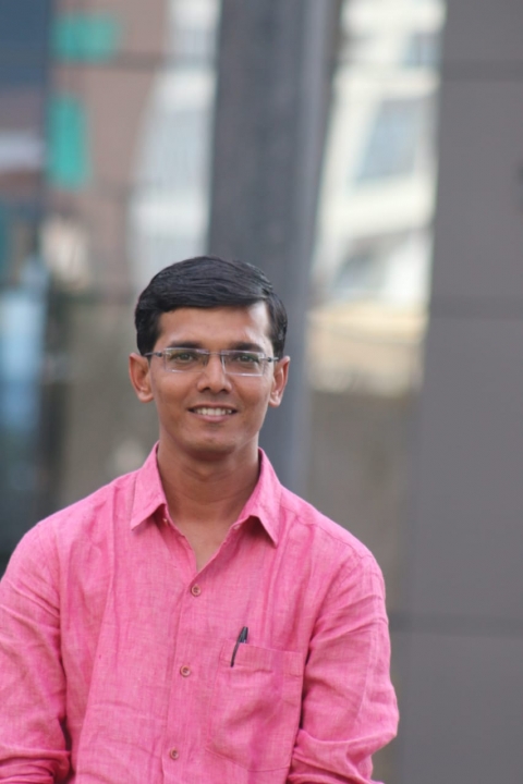 manishkapadiya@hotmail.com