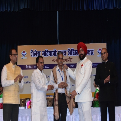 Dr Kewal Anand Kandpal