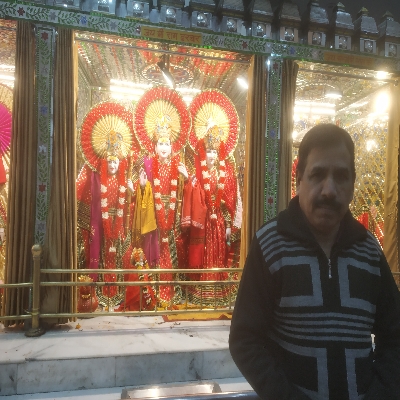 Suneel neekhra_1