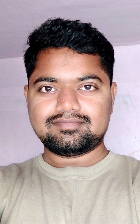 LAXMIKANT MUNDKAR