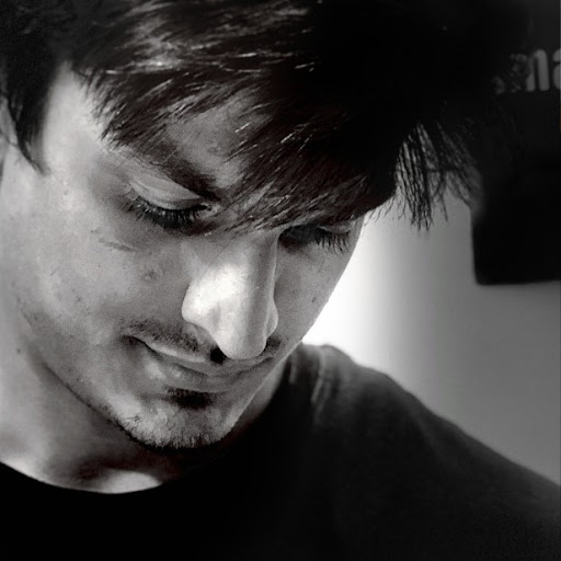 Aditya Bhardwaj_89