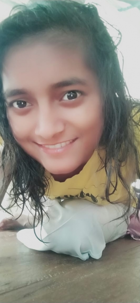 Ayushi singh