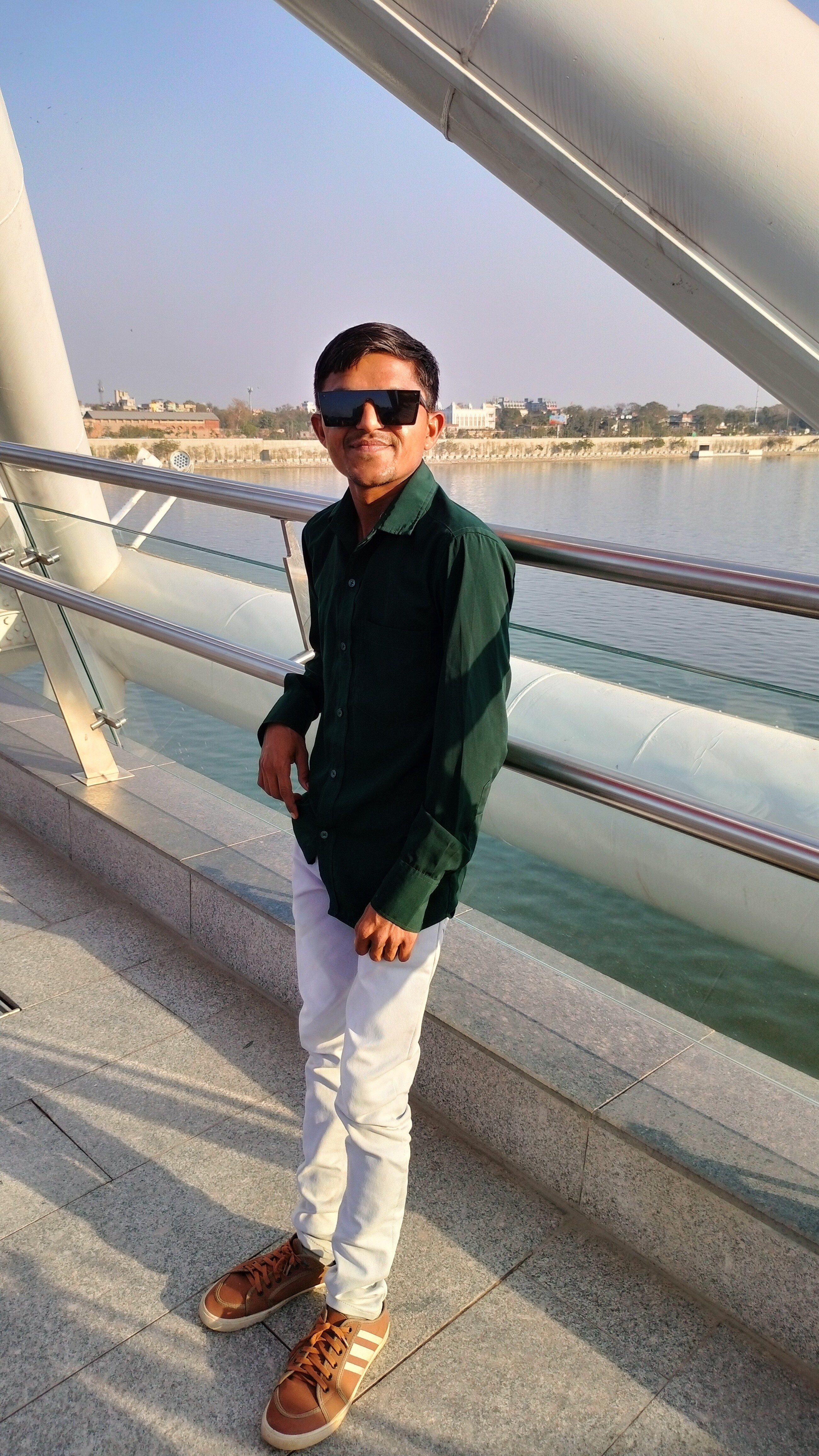 Makwana Rahulbhai Mehurbhai