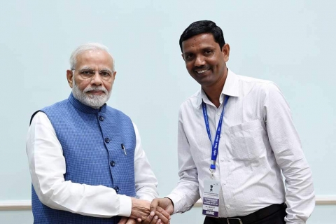Dr  Sarvest Mishra