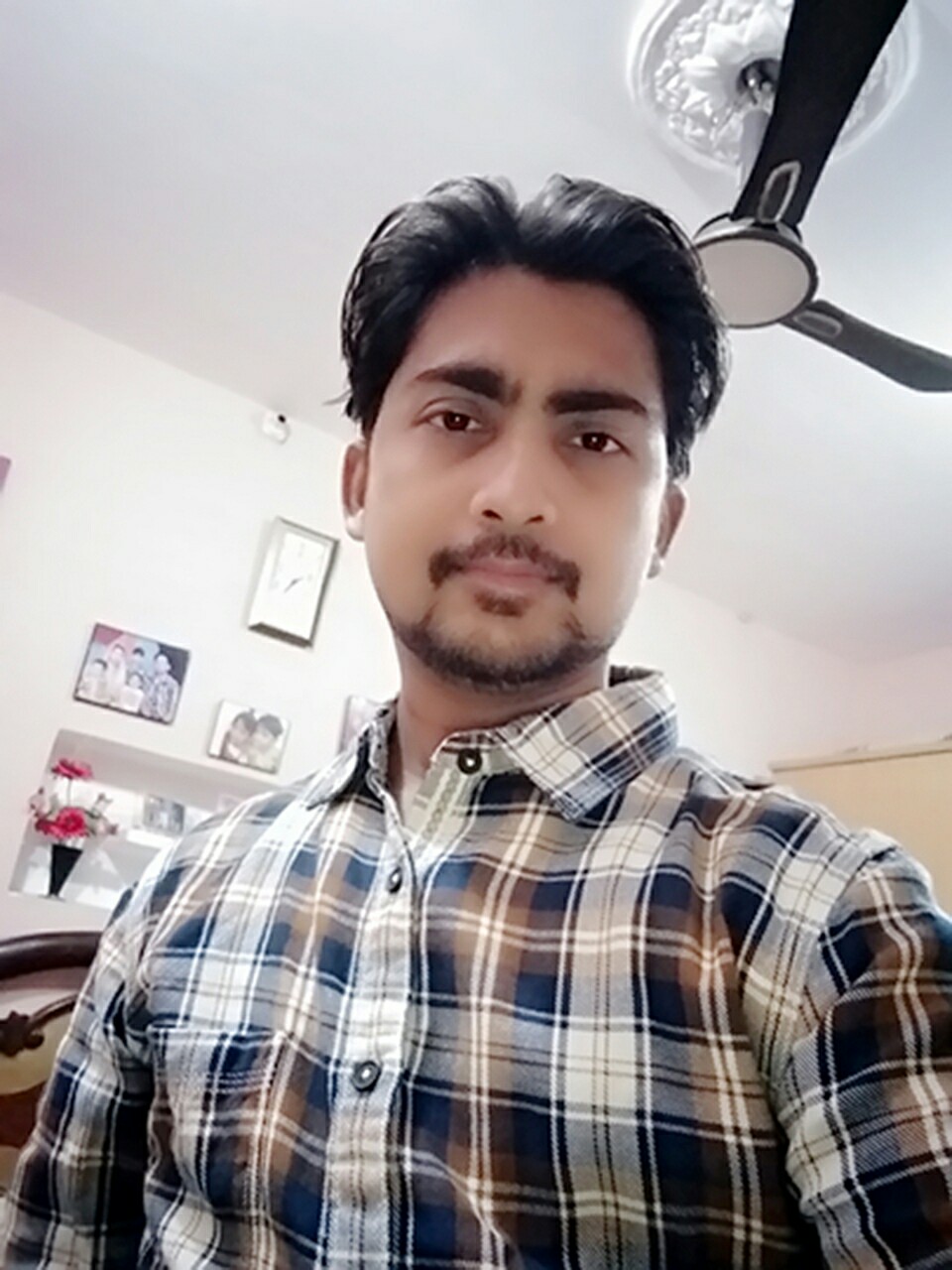 Devraj giri