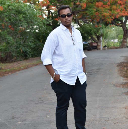 aniket manjardekar