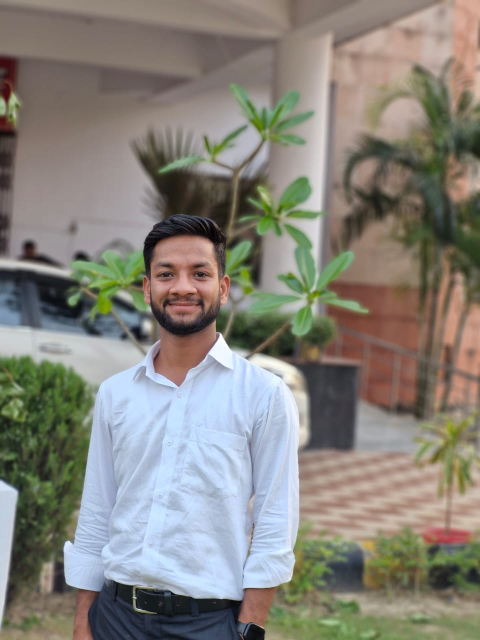  Shivam Yadav