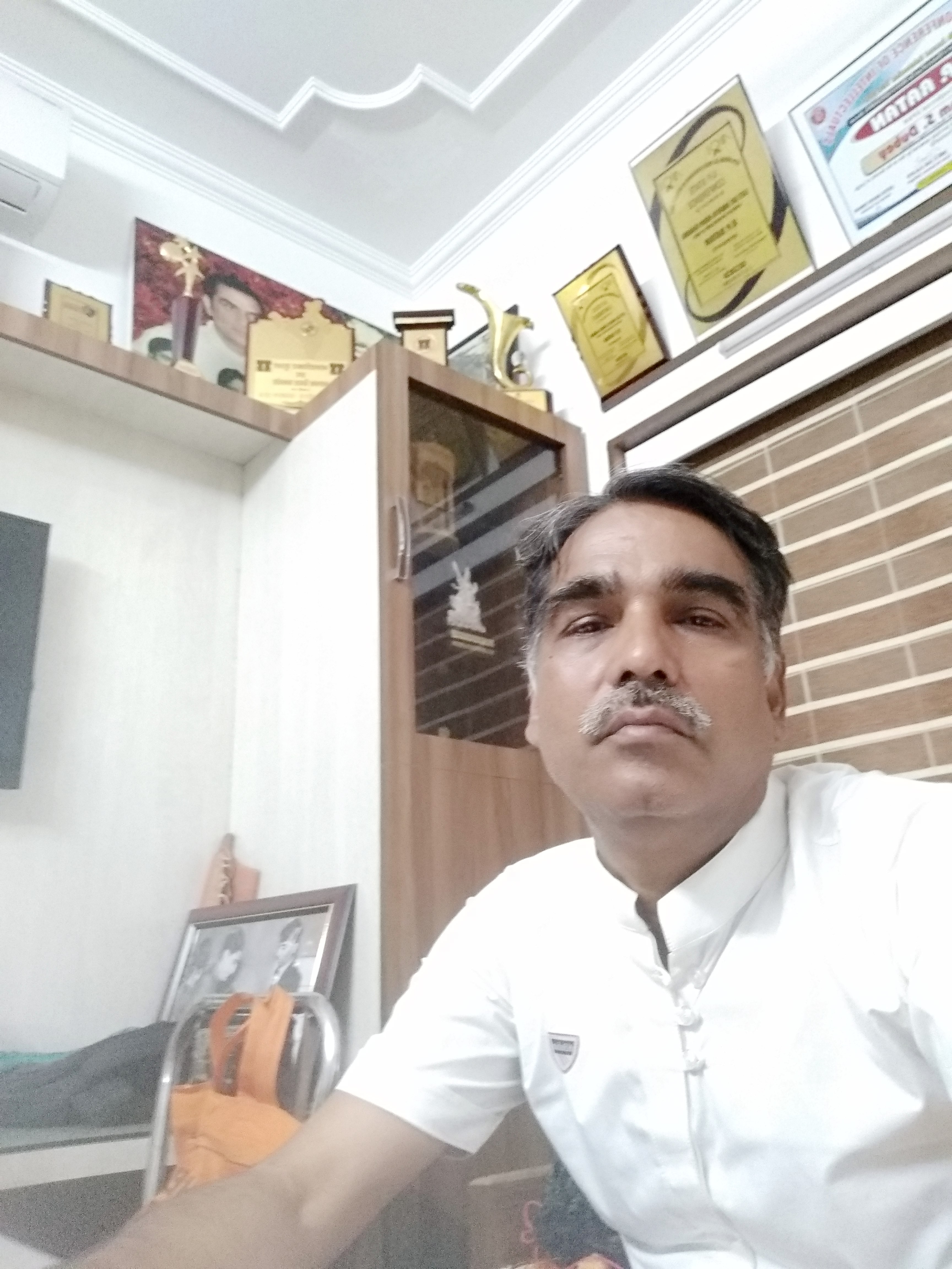 vineet chaturvedi