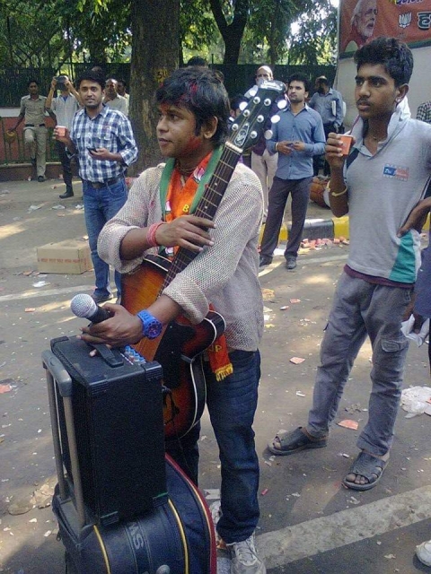 praveshk_yadav@hotmail.com