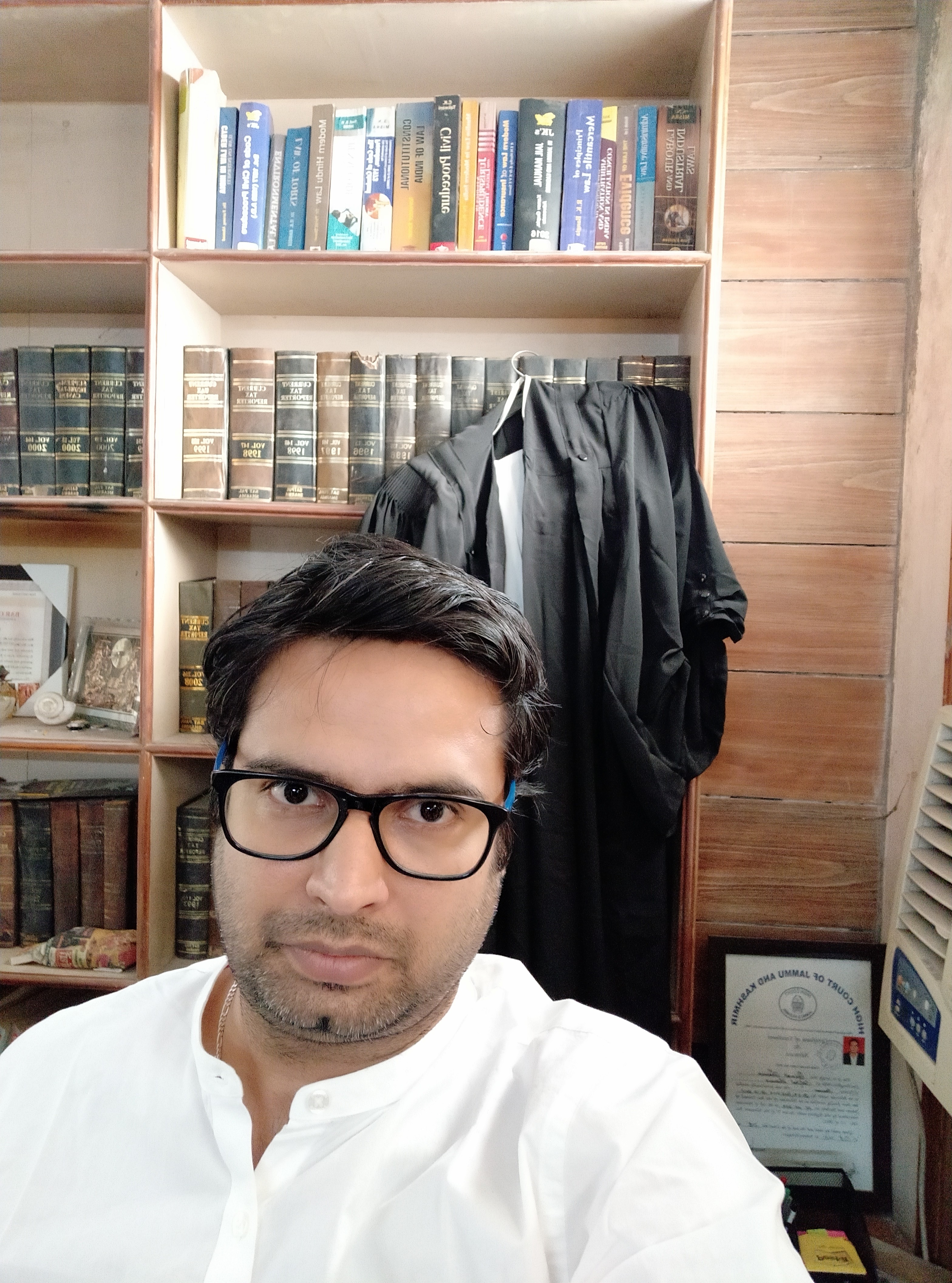 Guneet Sharma Advocate