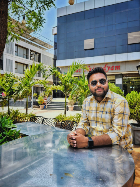 SAKSHAM AGARWAL